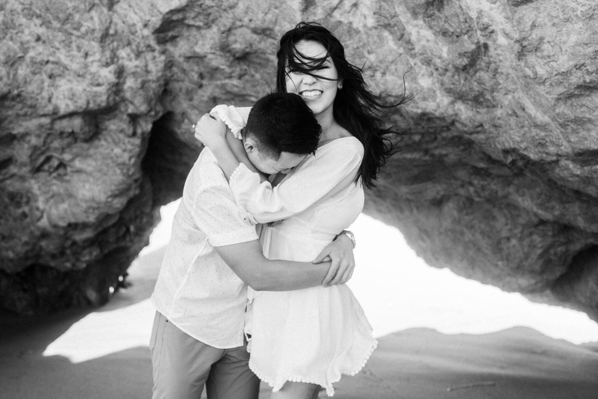 corona-del-mar-engagement-session_0807 - Elyana Photography