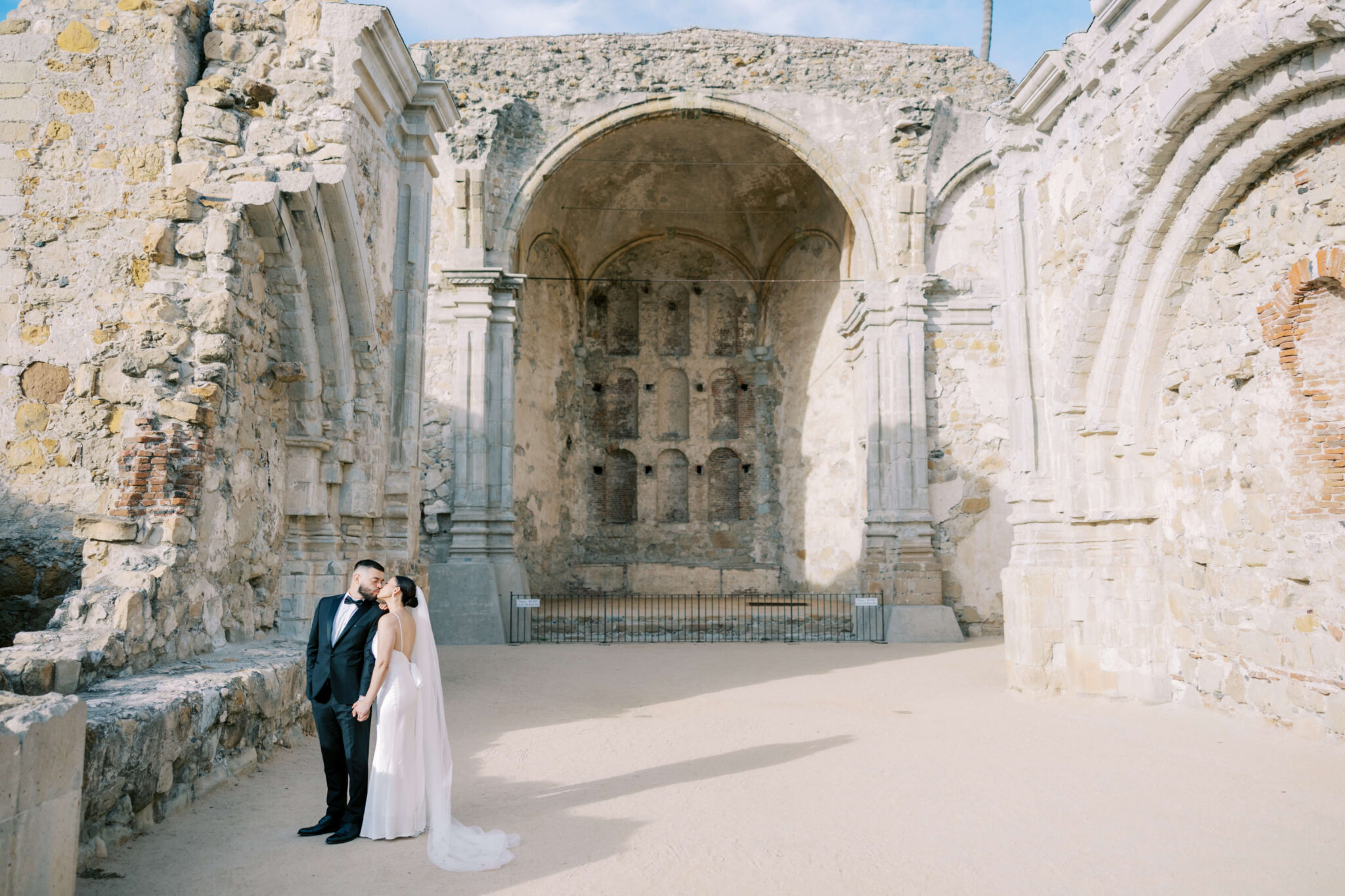 How to Take Mission San Juan Capistrano Wedding Photos